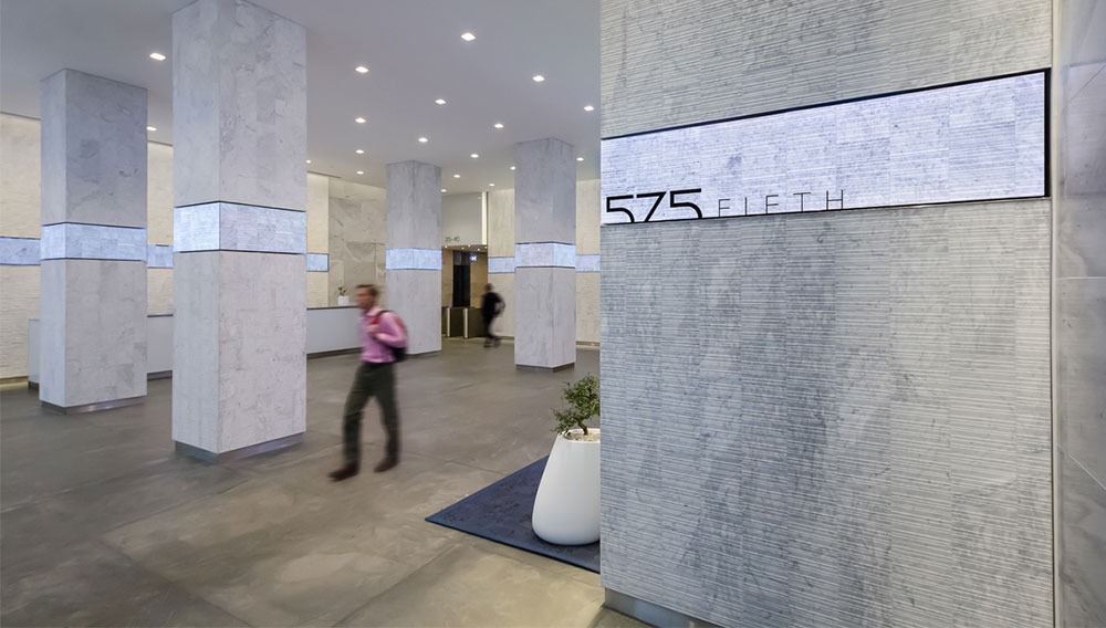 575-fifth-esi-design-beacon-capital-media-architecture-led-lobby-experience-design-2